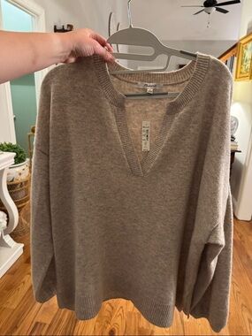 Madewell Neutral Taupe V-Neck Relaxed Knit Sweater